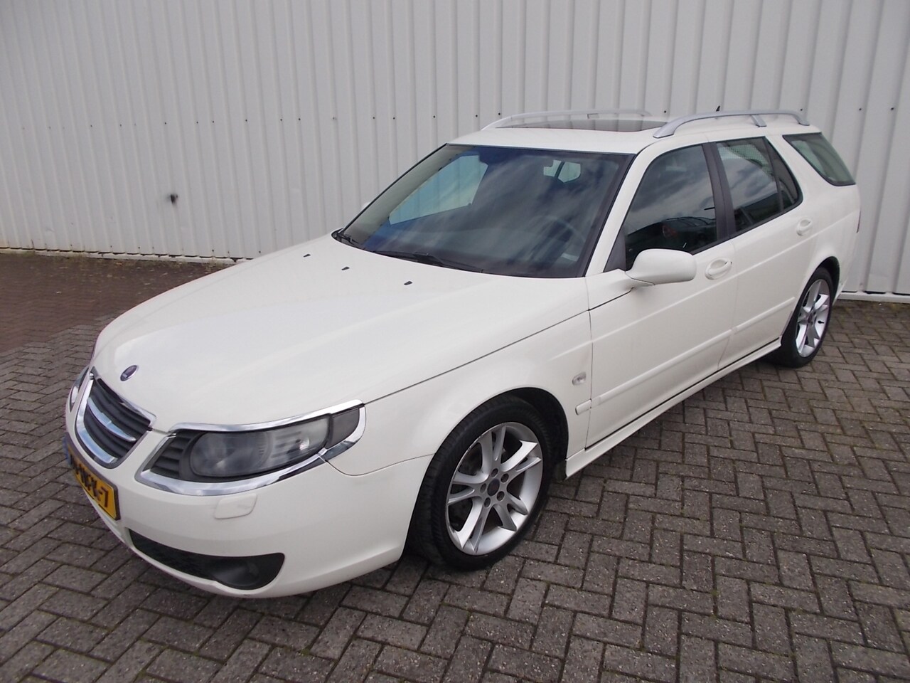 Saab 9-5 Estate - 1.9 TiD Business Automaat ( APK 03-09-2024 ) - AutoWereld.nl