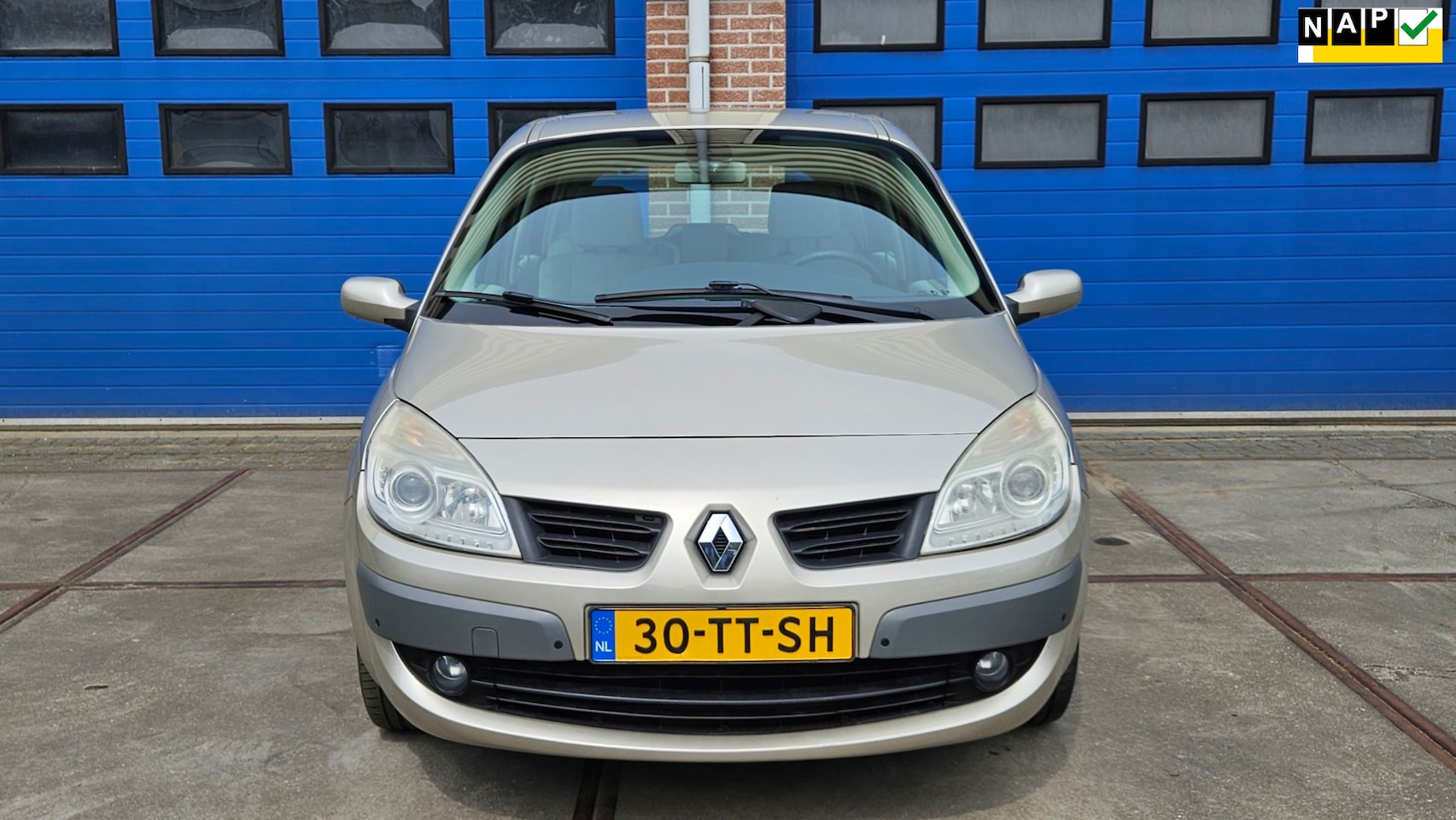 Renault Scénic - 1.6-16V Business Line *Airco* navi - AutoWereld.nl