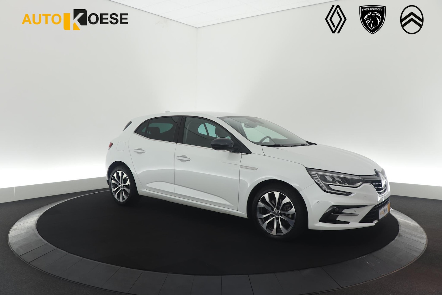 Renault Mégane E-Tech - 1.6 Plug-In Hybrid 160 Intens | Camera | Stoelmassage | Apple Carplay | Dodehoekdetectie | - AutoWereld.nl