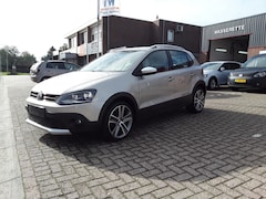 Volkswagen Polo - 1.2 TSI CROSS / 90 PK / AIRCO