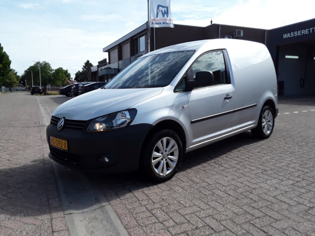 Volkswagen Caddy - 1.6 TDI / NAVI / C.C. / TREKHAAK - AutoWereld.nl