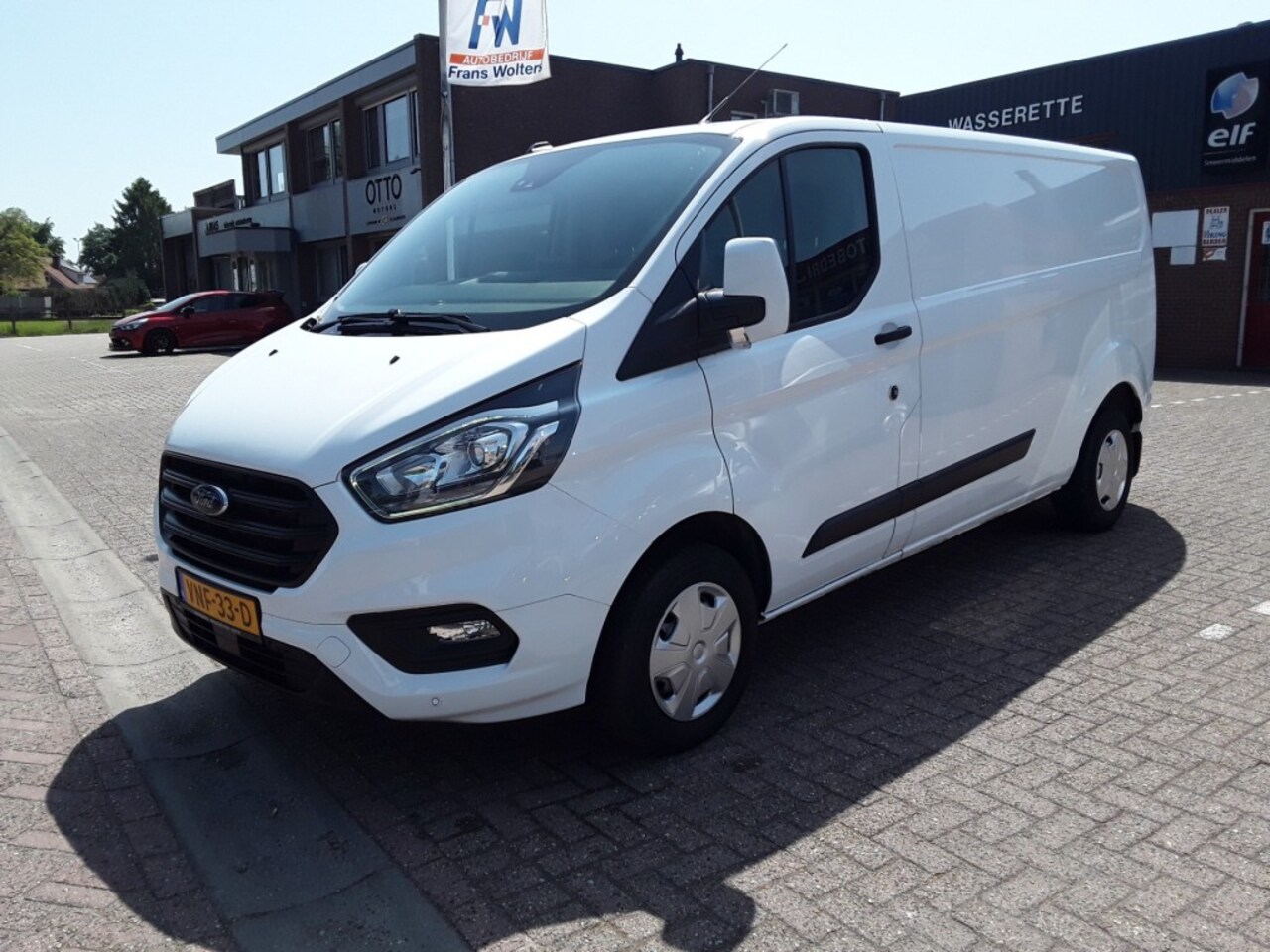 Ford Transit Custom - 300 2.0 TDCI 130 PK / L2H1 TREND/ NAVI / LANE-ASSIST / APPLE-CAR - AutoWereld.nl