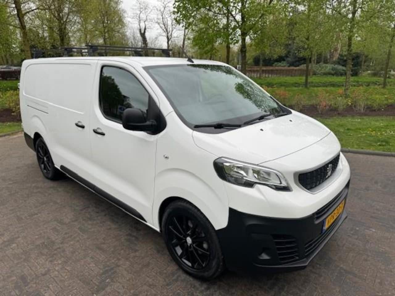 Peugeot Expert - 2.0BlUEHDI/L3H1/AC/ACARPLAY/THAAK/DAKDRAGERS/18" - AutoWereld.nl