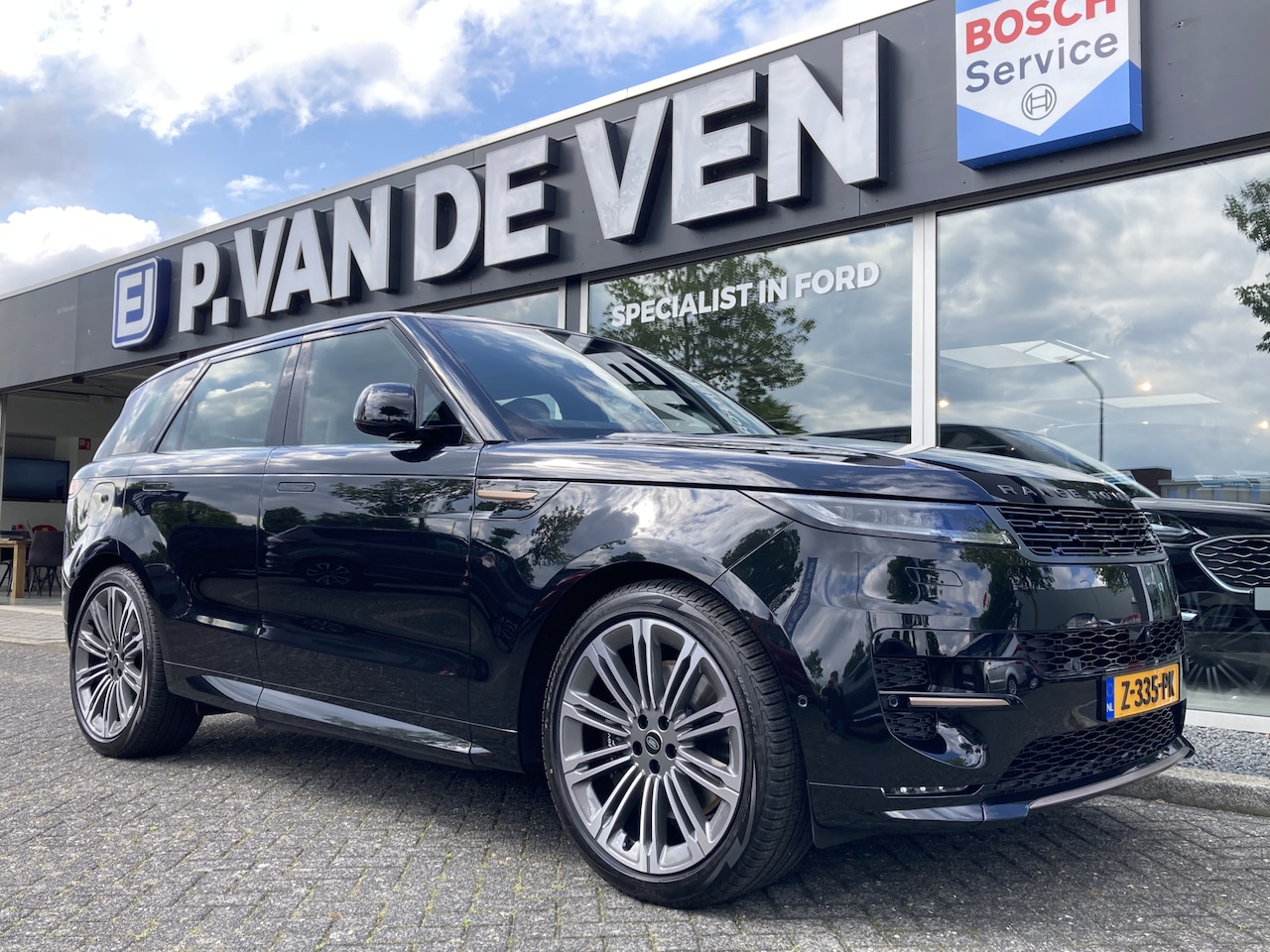 Land Rover Range Rover Sport - P460e Dynamic SE PHEV | Direct leverbaar! NL auto | 23” ‘Style 1075’ | Pano schuif-/kantel - AutoWereld.nl