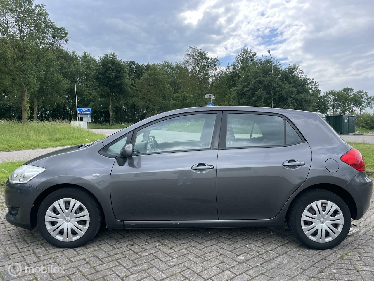 Toyota Auris - 1.6-16V Sol Business Automaat 5 deurs clima - AutoWereld.nl