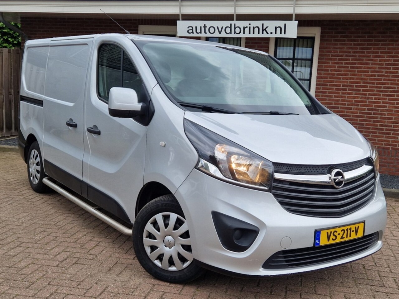 Opel Vivaro - 1.6 CDTI L1H1 Sport 1.6 CDTI L1H1 Sport - AutoWereld.nl