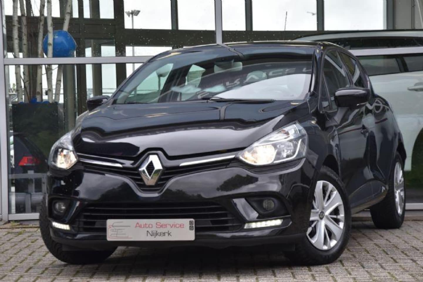 Renault Clio - 0.9 TCe Intens LPG-G3 Airco Nav. Pdc + Inruil Mogelijk - AutoWereld.nl