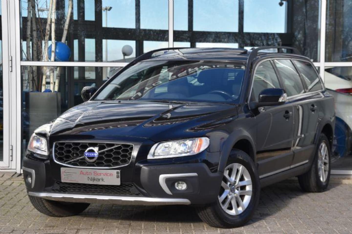 Volvo XC70 - 2.0 D4 FWD Classic Edition Airco Dak Xenon Pdc NAP - AutoWereld.nl