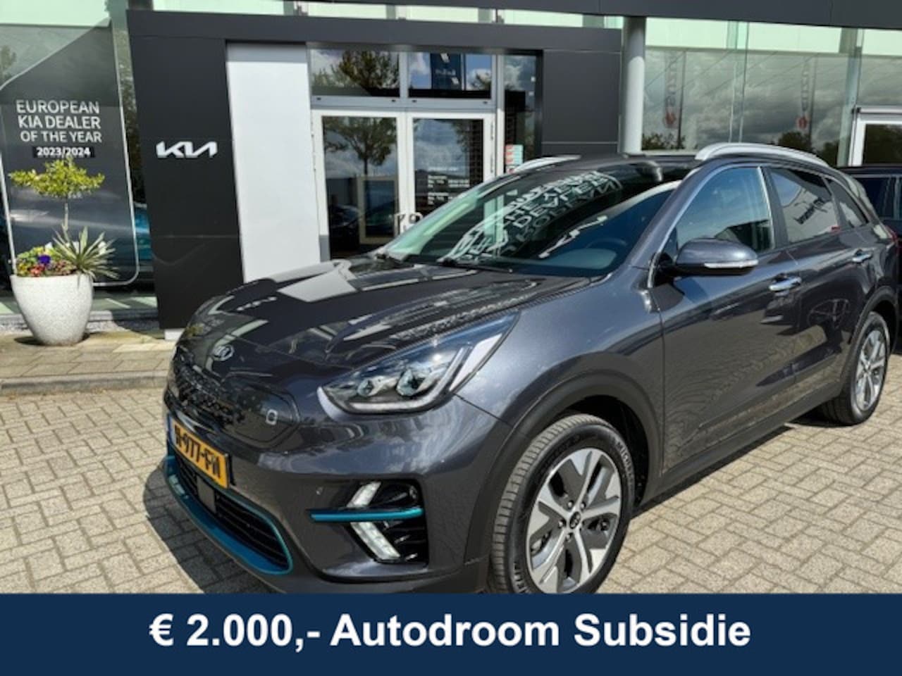 Kia e-Niro - ExecutiveLine 64 kWh Actie €2000 subsidie info Roel 0492-588951 - AutoWereld.nl