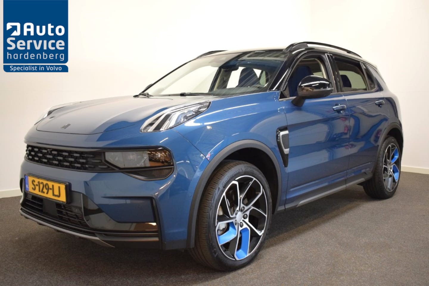 Lynk & Co 01 - 1.5 261pk AUT7 PHEV 70km Elec. Zwarte accenten/ Pano/ Adapt./ 360 Camera/ Dig. Dashboard/ - AutoWereld.nl