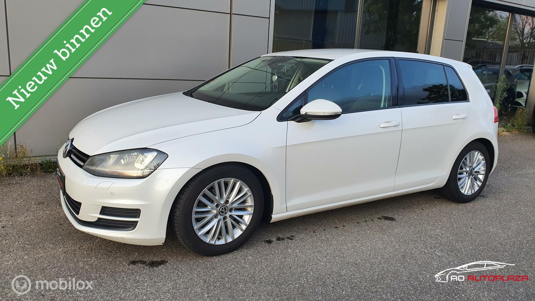 Volkswagen Golf - 1.4 TSI ACT 140 pk Xenon/Navi/PDC/Stoelverwarming - AutoWereld.nl