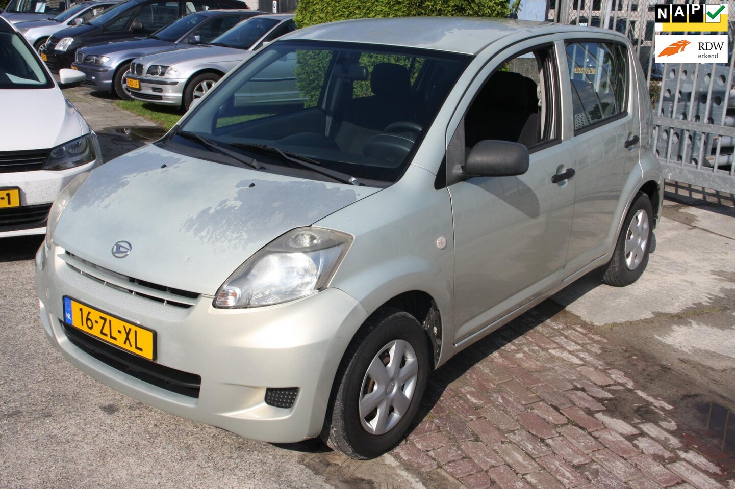 Daihatsu Sirion 2 - 1.0-12V Premium 1.0-12V Premium - AutoWereld.nl