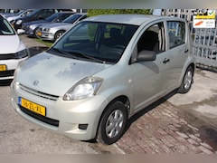 Daihatsu Sirion 2 - 1.0-12V Premium nieuwe koppeling