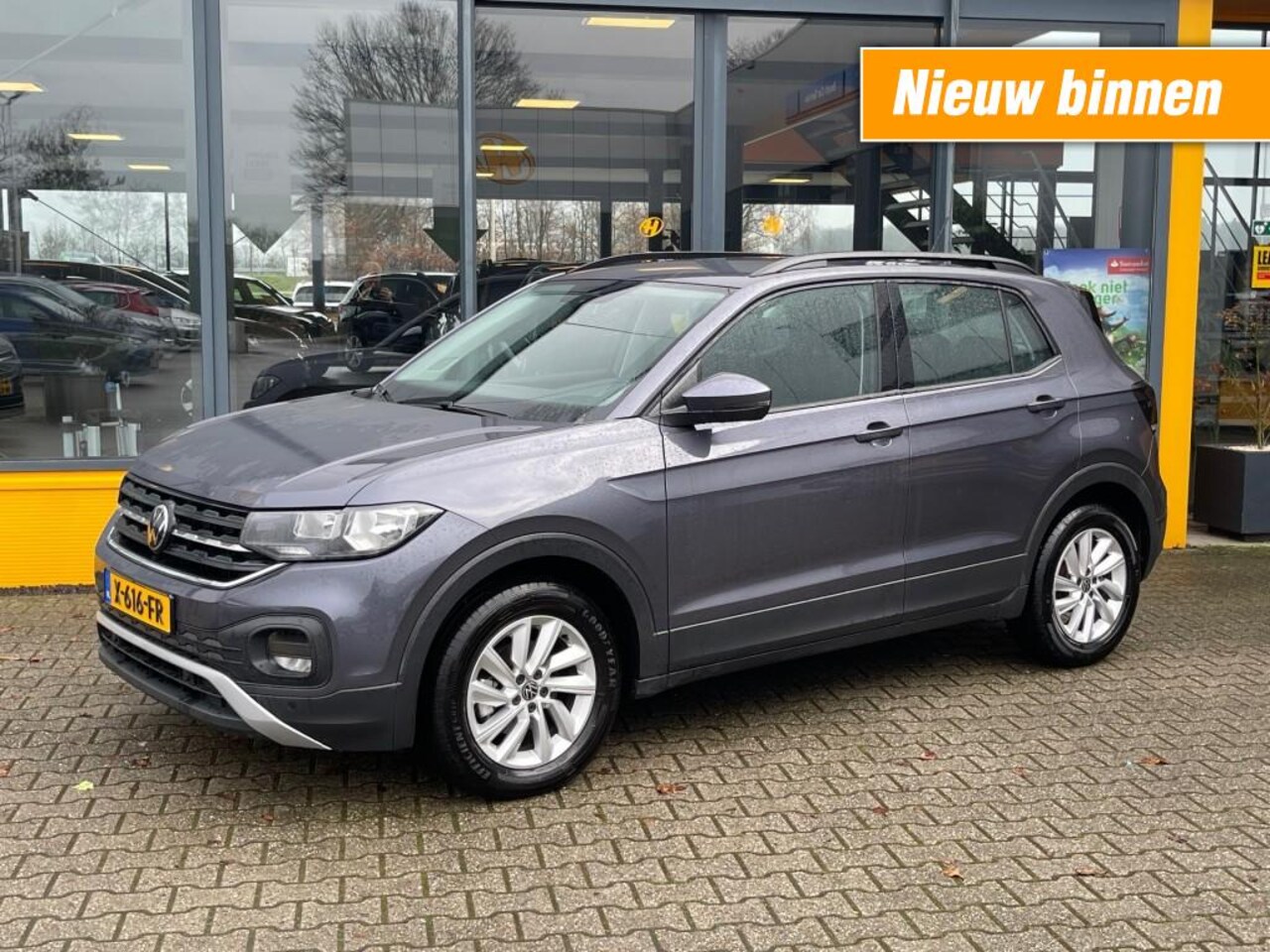 Volkswagen T-Cross - 1.0 TSI 110 pk Life camera - Navi/Apple/Android - digital cockpi - AutoWereld.nl