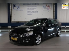 Volvo V60 - 1.6 T3 Summum / Full Options