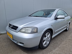 Opel Astra Coupé - 2.2-16V