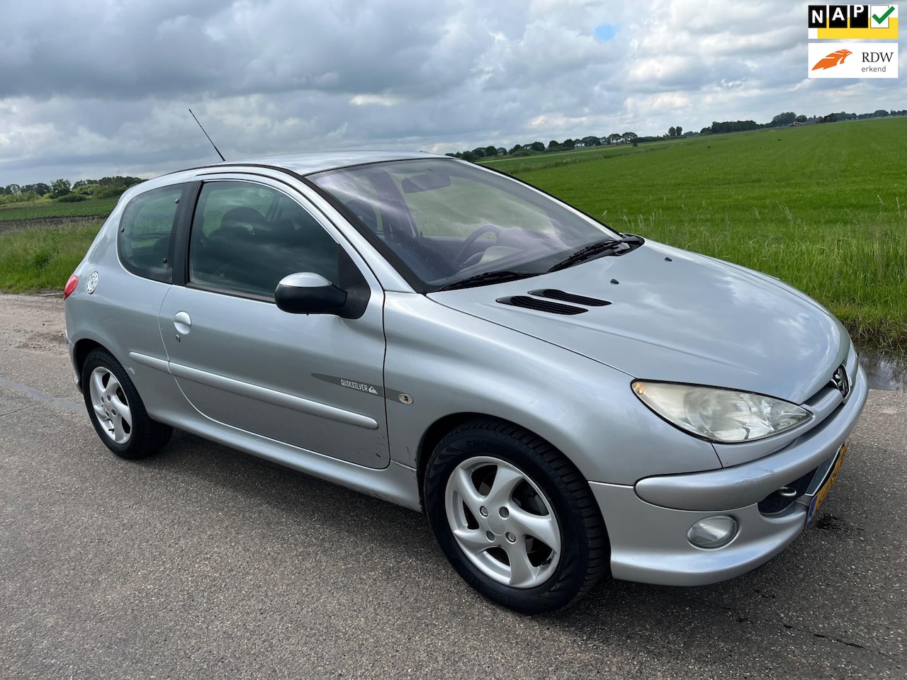 Peugeot 206 - 1.4-16V Quiksilver : 150.000 nap - AutoWereld.nl