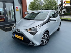 Toyota Aygo - 1.0 VVT-i x-play AUTOMAAT AIRCO LMV