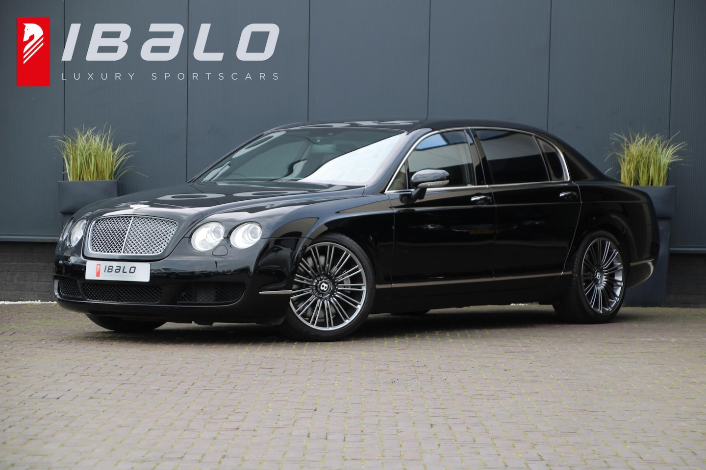 Bentley Continental Flying Spur - W12 560pk | Youngtimer | BTW auto | Nieuwstaat | - AutoWereld.nl