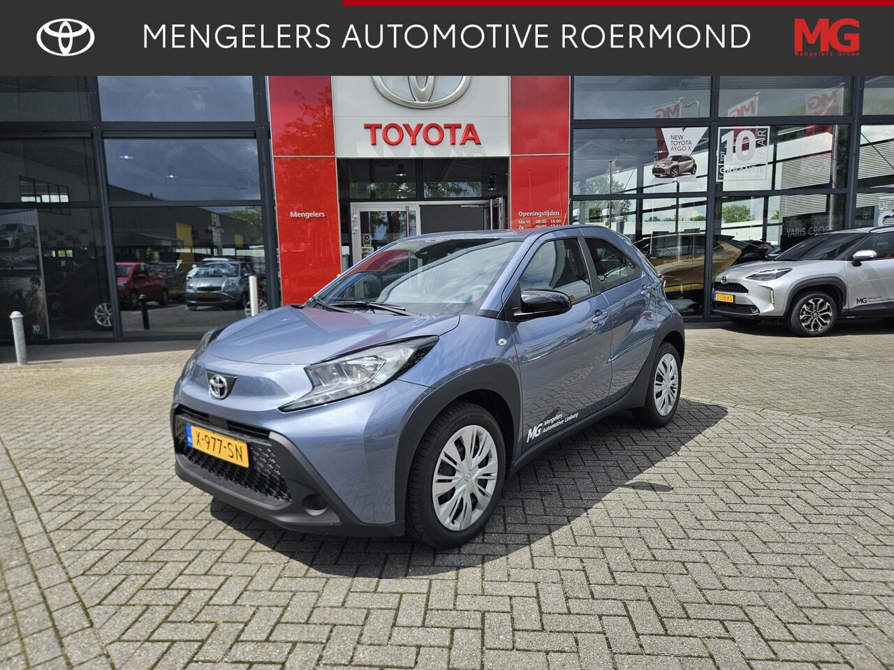 Toyota Aygo X - 1.0 VVT-i MT play 1.0 VVT-i MT play - AutoWereld.nl