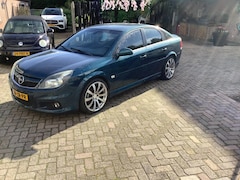 Opel Vectra GTS - 2.2-16V Executive met nieuwe apk tot 4-2025