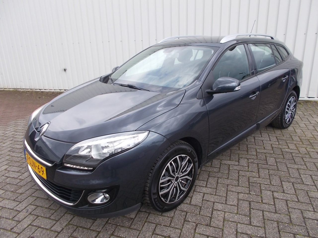 Renault Mégane Estate - 1.2 TCe Collection 1.2 TCe Collection ( APK 16-10-2024 ) - AutoWereld.nl