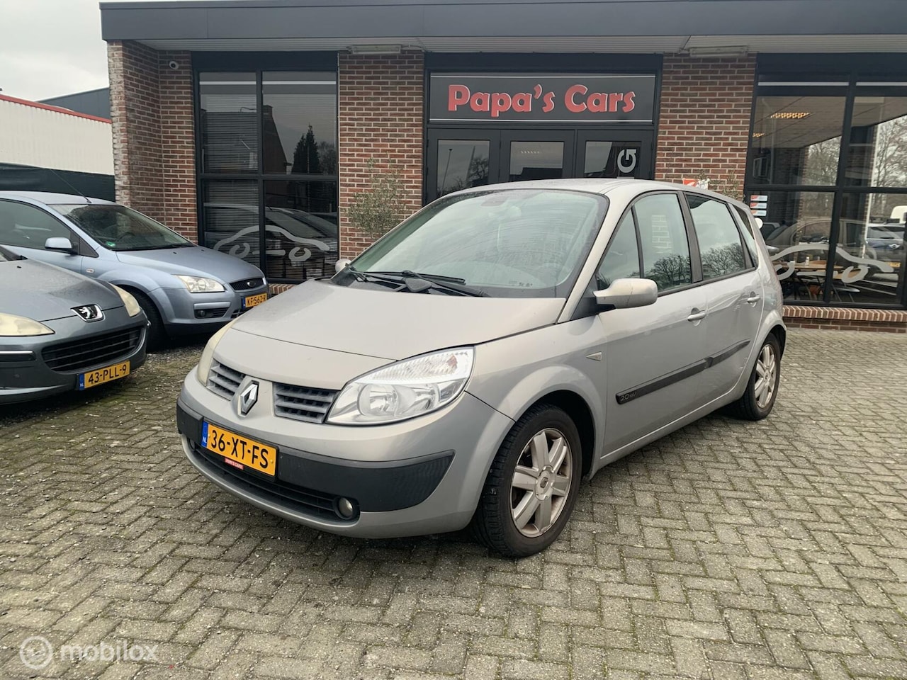 Renault Scénic - 2.0-16V Privilège Luxe 2.0-16V Privilège Luxe - AutoWereld.nl