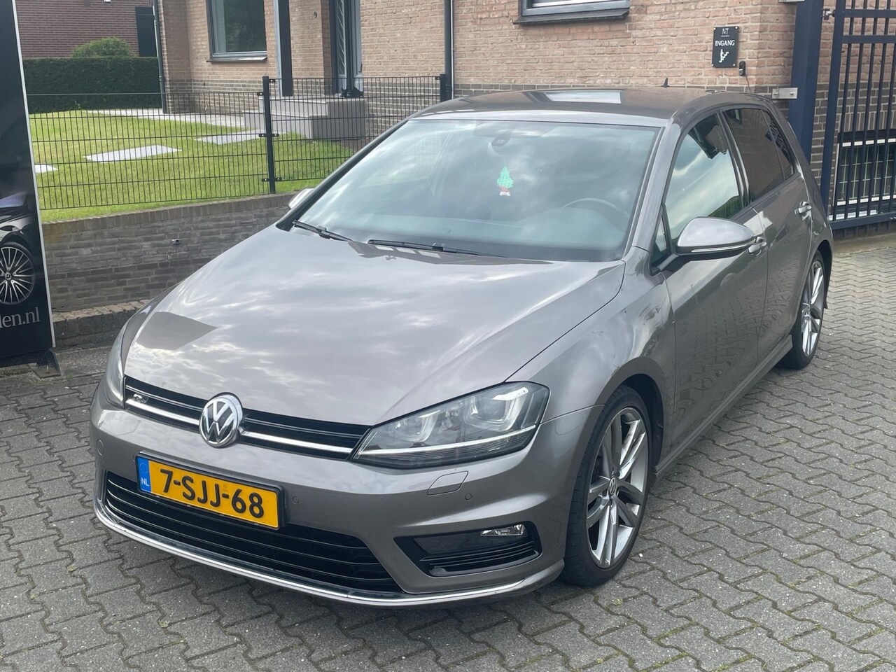 Volkswagen Golf - 1.4 TSI Highline DSG R-Line Airco|Navi|Xenon - AutoWereld.nl