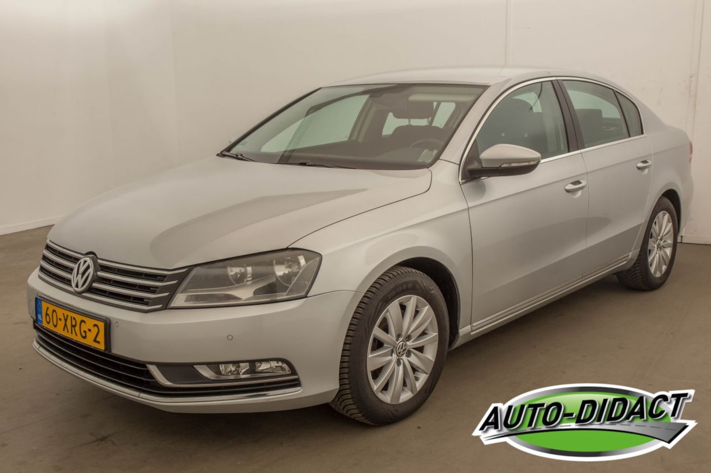 Volkswagen Passat - 1.4 TSI Automaat Comfort Executive Line Bluemotion - AutoWereld.nl