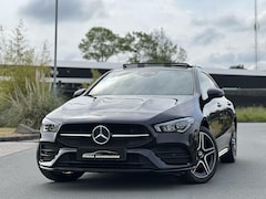 Mercedes-Benz CLA-Klasse - 250 e AMG CLA250e Coupe Panoramadak|Sfeerverlichting|Camera|Night pakket