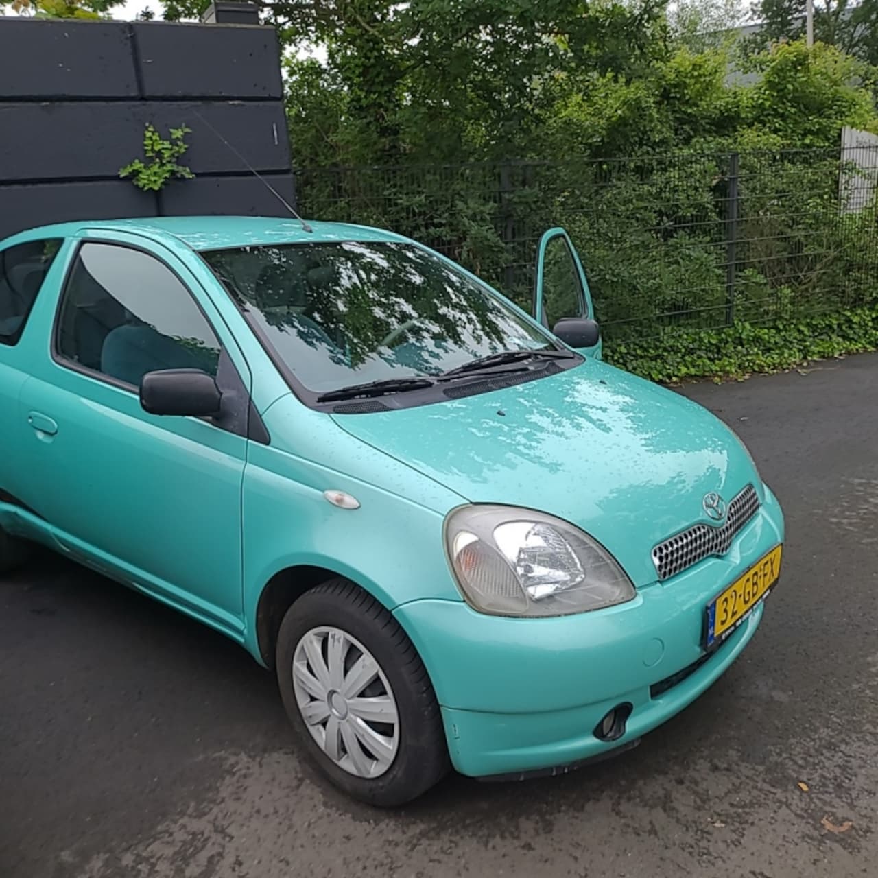 Toyota Yaris - 1.0-16V VVT-i Sol 1.0-16V VVT-i Sol - AutoWereld.nl