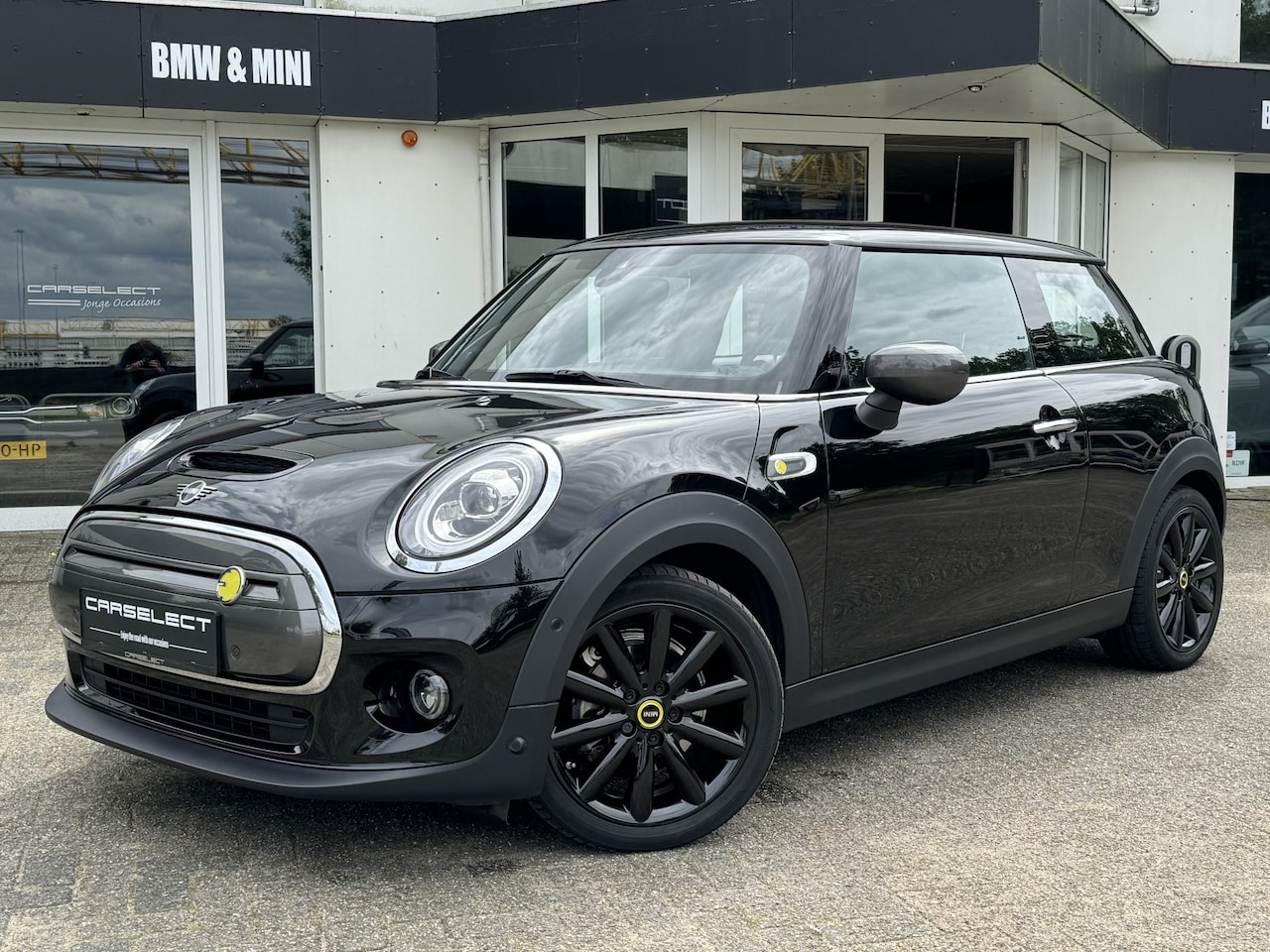 MINI Mini-Electric - Cooper SE Leder, NAVI, Harman/Kardon, Head-Up, DAB, zwarte hemel, 17"spoke velgen, Camera, - AutoWereld.nl