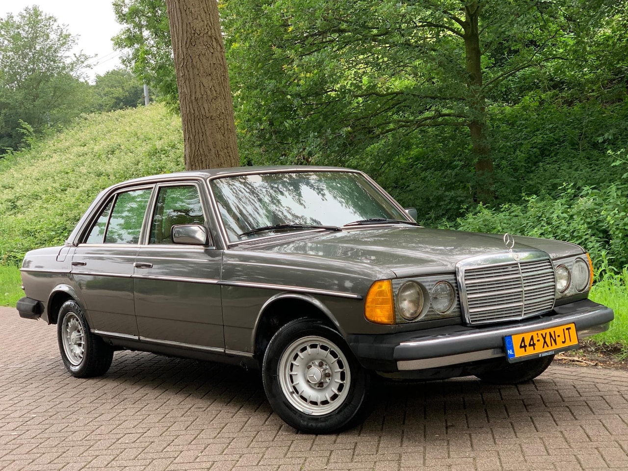 Mercedes-Benz 300-serie - TURBODIESEL W123 AUTOMAAT LEDER AIRCO BELASTINGVRIJ - AutoWereld.nl