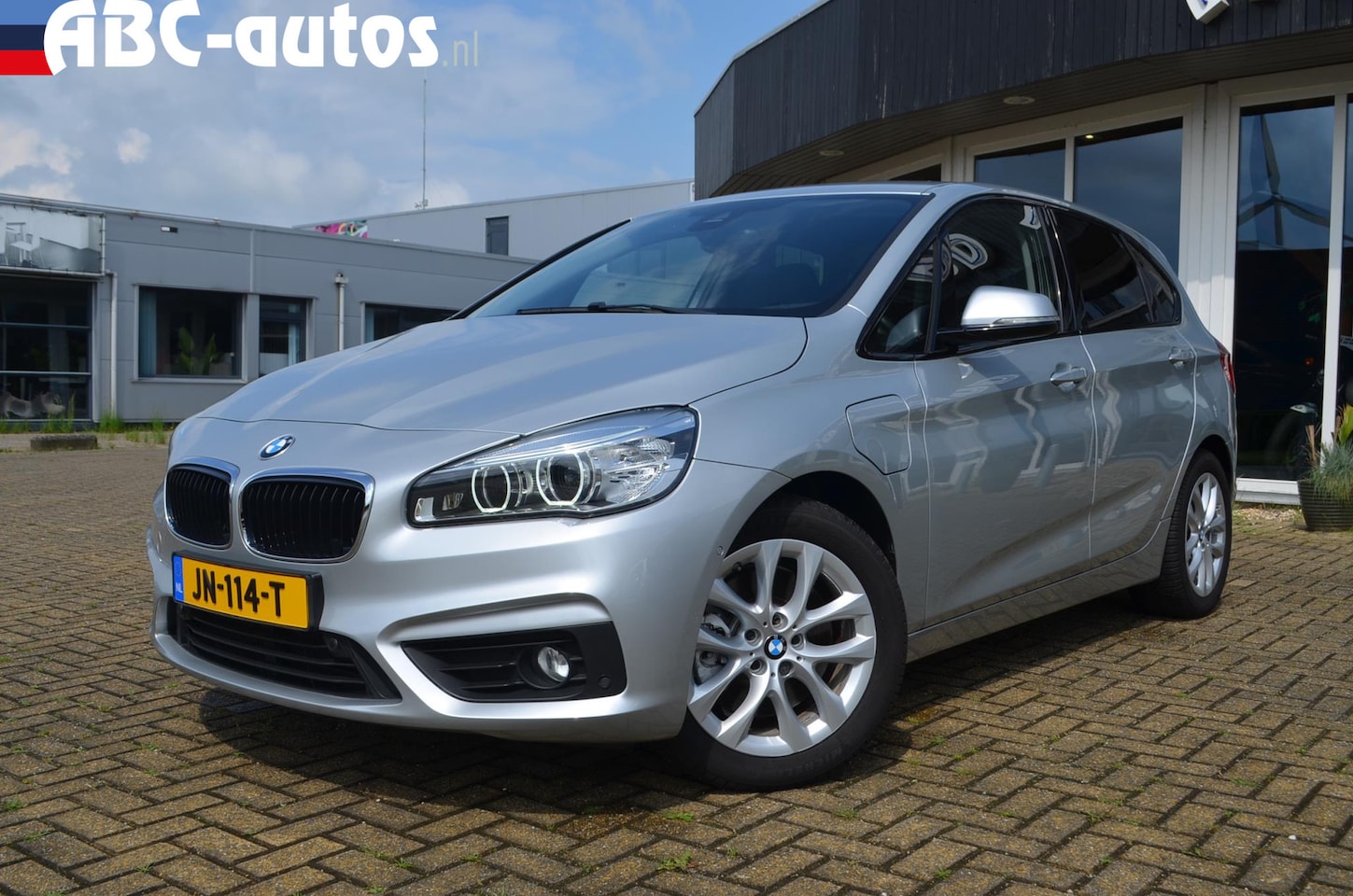 BMW 2-serie Active Tourer - 225xe Centennial Exe Sportzetels / Led / Clima - AutoWereld.nl