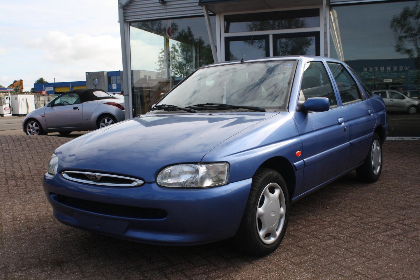 Ford Escort - 1.6 Ghia 1.6 Ghia - AutoWereld.nl