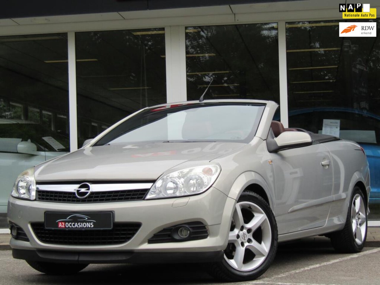 Opel Astra TwinTop - 1.8 Leder/Stoelverw/Bluetooth/Cruise - AutoWereld.nl