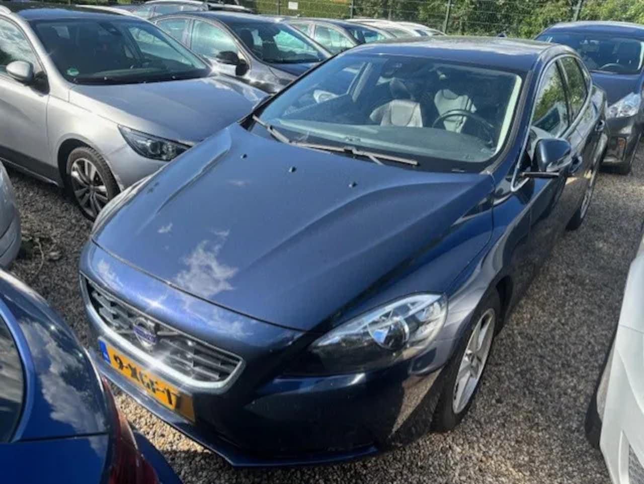 Volvo V40 - 2.0 D4 Summum Business 2.0 D4 Summum Business - AutoWereld.nl