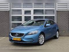 Volvo V40 - 1.5 T3 Momentum / Automaat / Navigatie / N.A.P