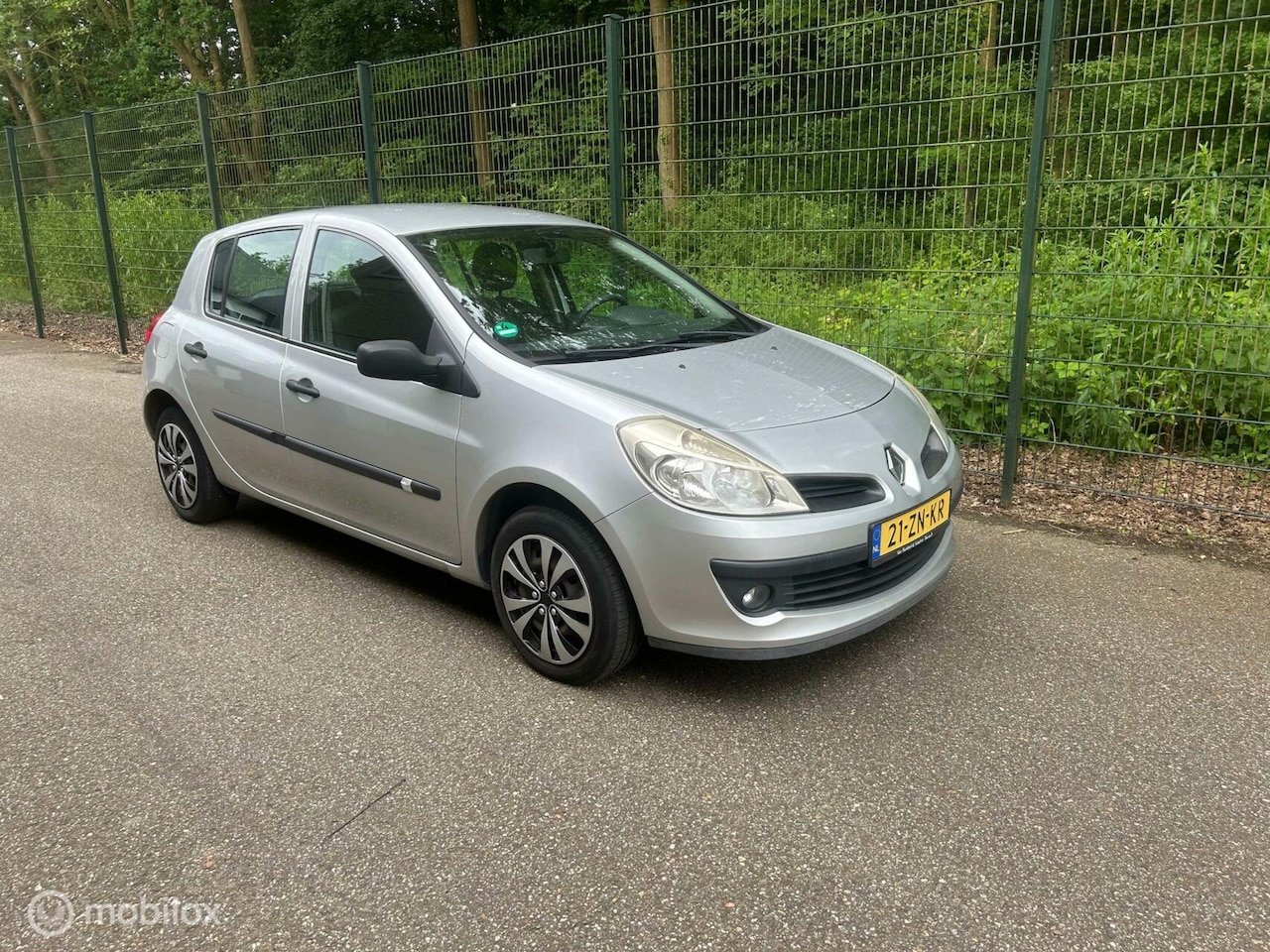 Renault Clio - 1.2-16V Special Line 1.2-16V Special Line - AutoWereld.nl