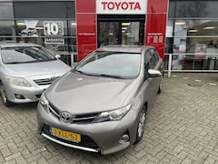 Toyota Auris - 1.3 VVT-i 99pk Now