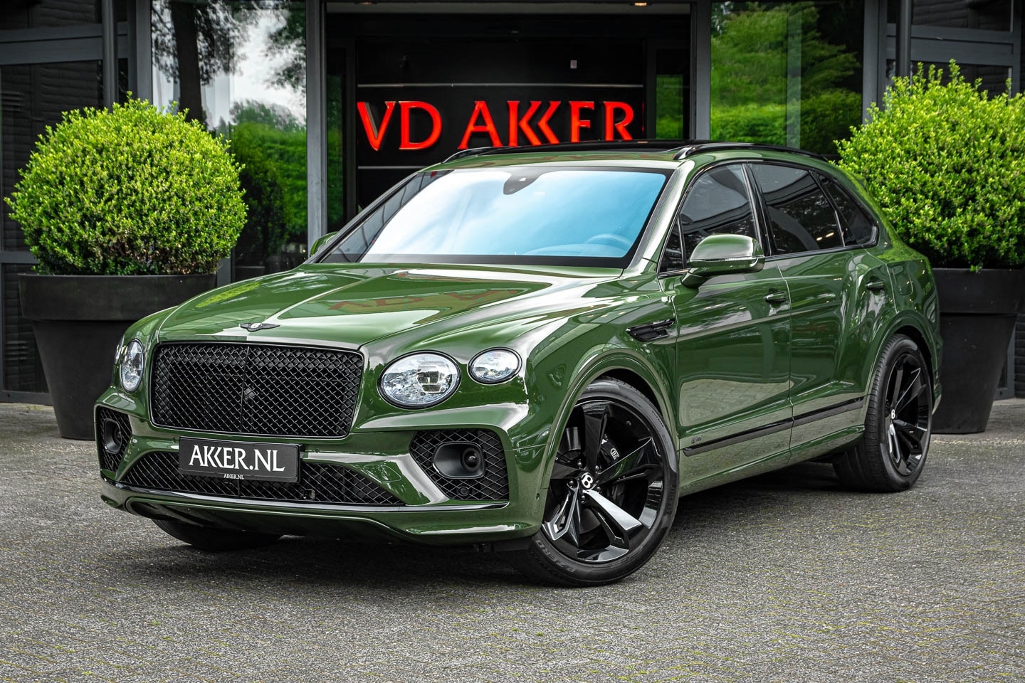 Bentley Bentayga - 3.0 V6 HYBRID MULLINER+BLACKLINE+MASSAGE+HEADUP - AutoWereld.nl