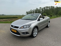 Ford Focus Coupé-Cabriolet - 2.0 Titanium / Automaat / Airco / Leder / Voorstoel Verwarmd / Cruise Controle / Originele