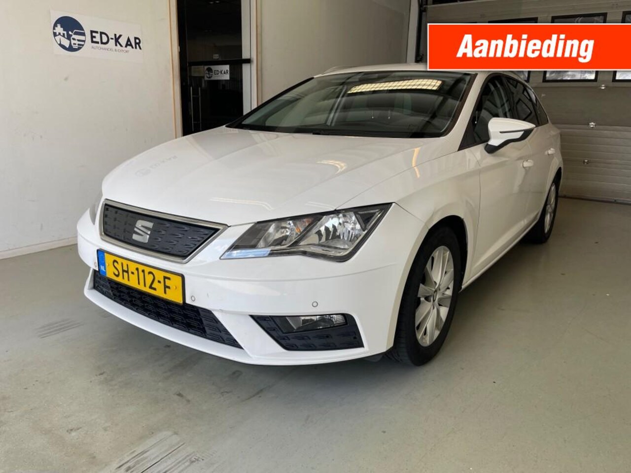 Seat Leon - ST 1.0 EcoTSI Style Business Intense PDC KEY-LESS NAP N. APK - AutoWereld.nl