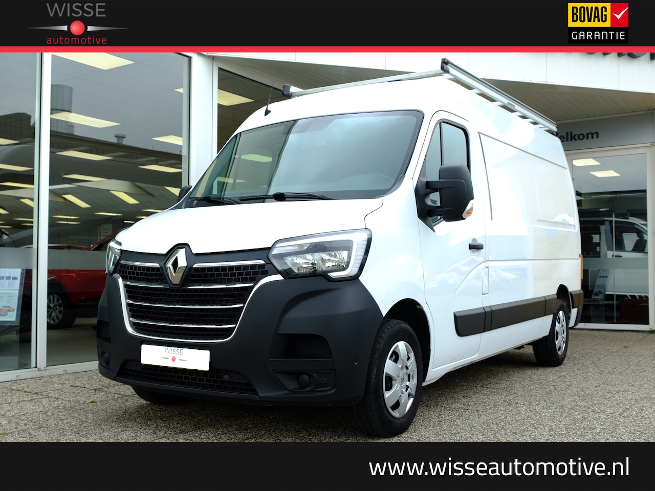 Renault Master - GB 2.3 dCi 130pk L2H2 T35 | Airco | Camera | Park. Sensoren | Cruise Control | Trekhaak - AutoWereld.nl