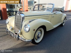 Mercedes-Benz 220 - 220A CONVERTIBLE