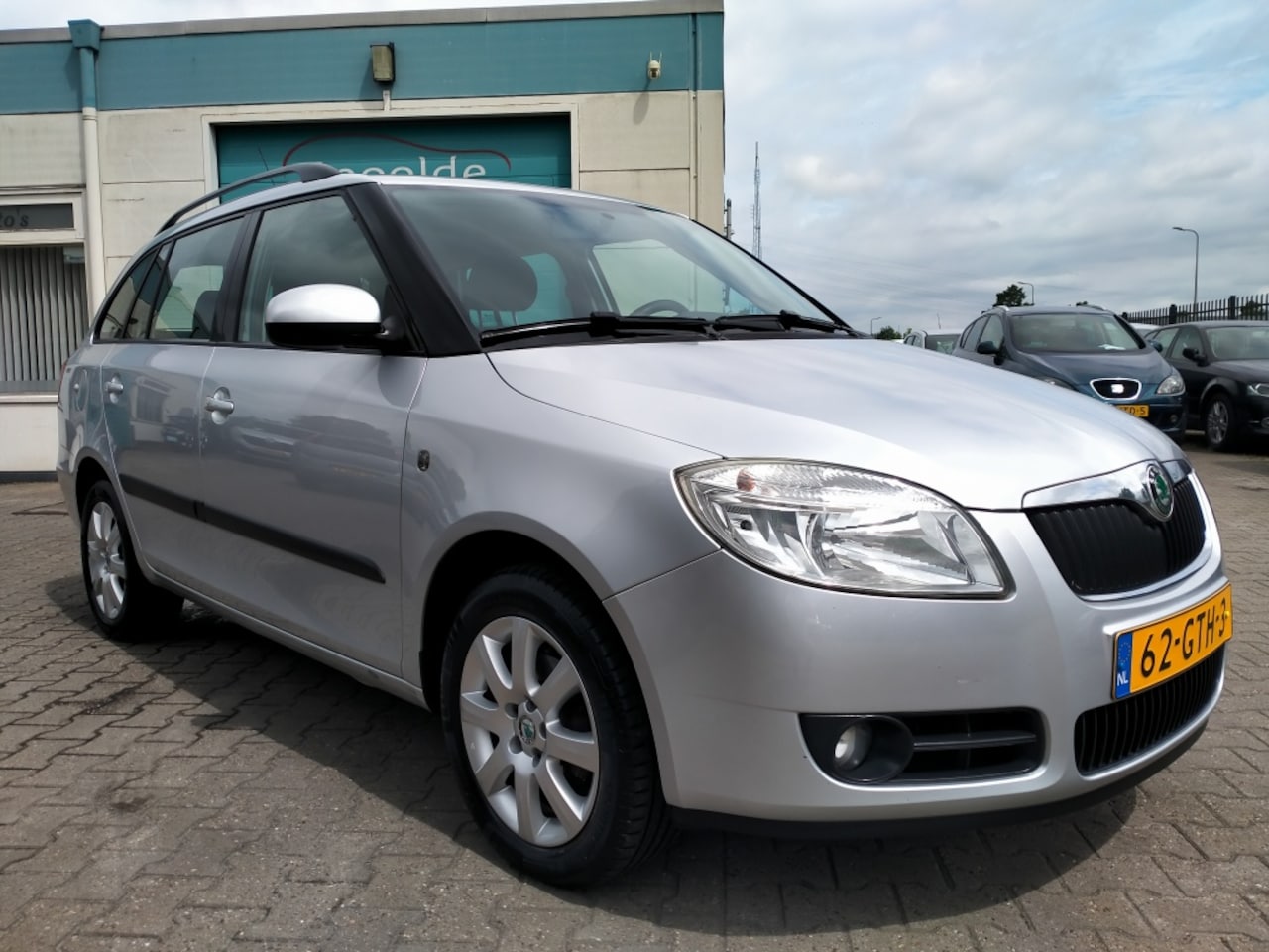 Skoda Fabia Combi - 1.4-16V NL Auto/143.000Km Nap/Airco/Apk 06-'25 - AutoWereld.nl