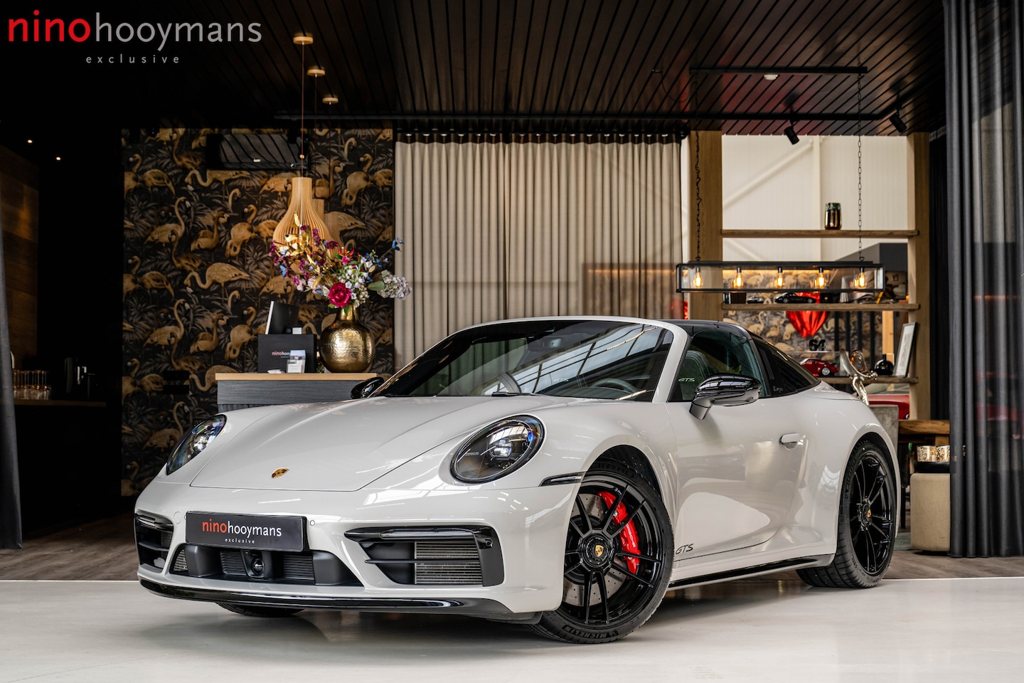 Porsche 911 Targa - 4 GTS | SportDesign | Carbon | 360° | BOSE | PDLS+ | Adaptieve sportstoelen 18 voudig - AutoWereld.nl