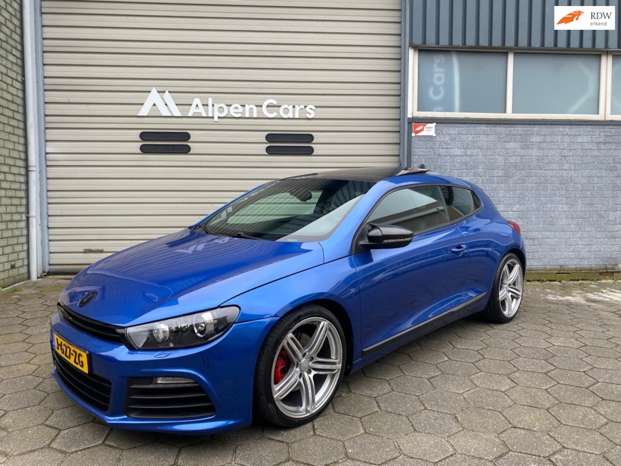 Volkswagen Scirocco - 2.0 TSI Highline Plus 211PK / PANO / Leder / DSG / Xenon / NAVI / APK - AutoWereld.nl