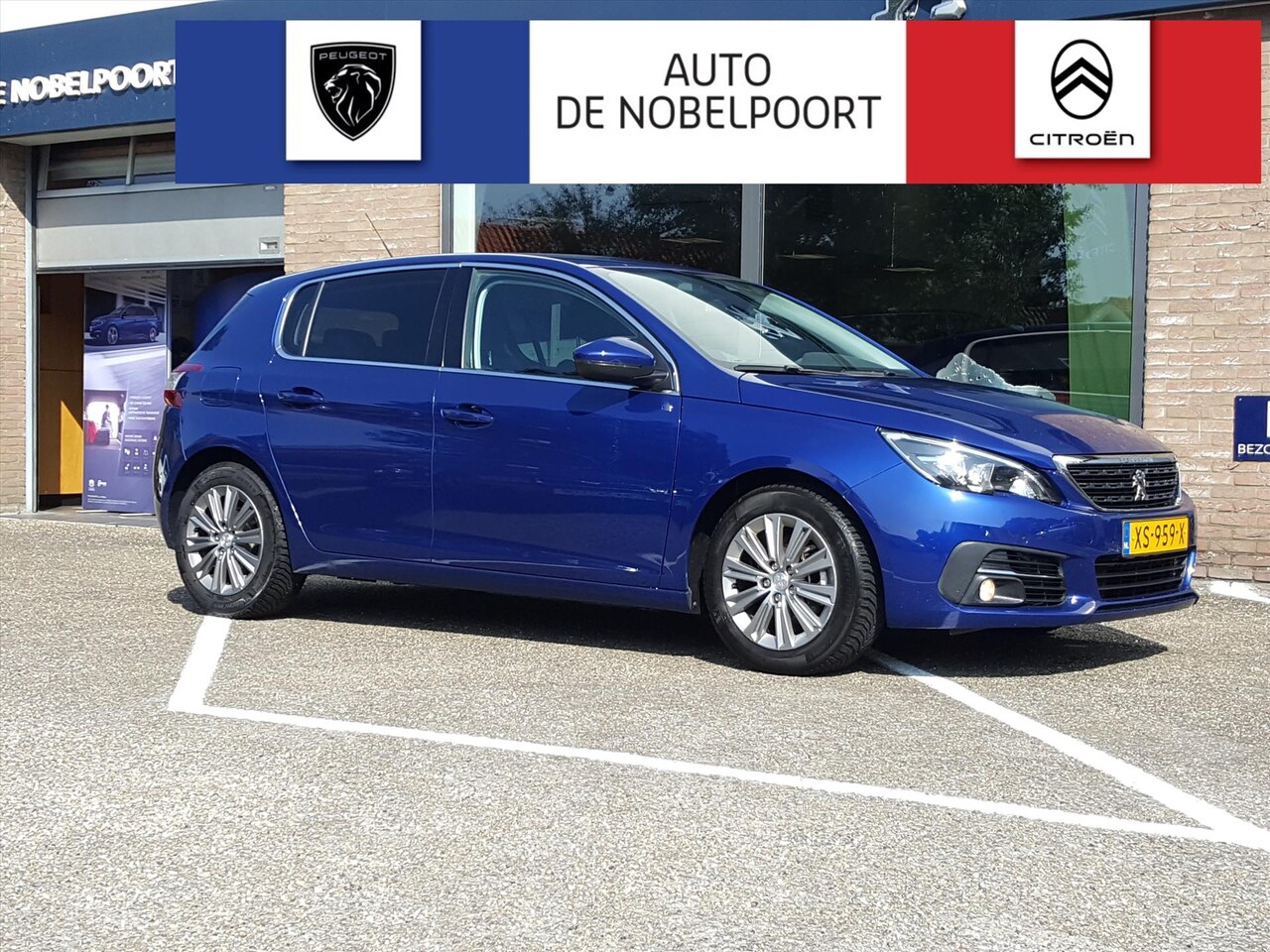 Peugeot 308 - ALLURE 1.2 PureTech-130pk EAT6 AUTOMAAT Navigatie | Trekhaak | Cruise & Climate control | - AutoWereld.nl