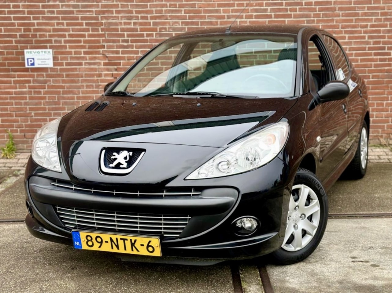 Peugeot 206 - 1.4 Millesim 200 - AutoWereld.nl